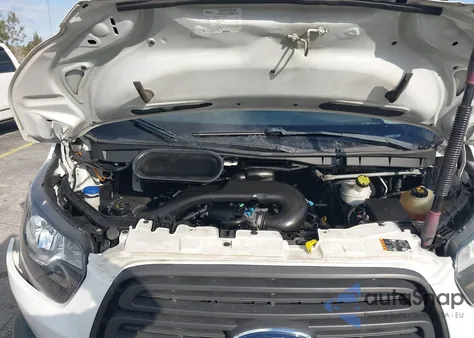 2018 Ford Transit-250 z USA, uszkodzony, nr VIN 1FTYR2XM2JKA67881